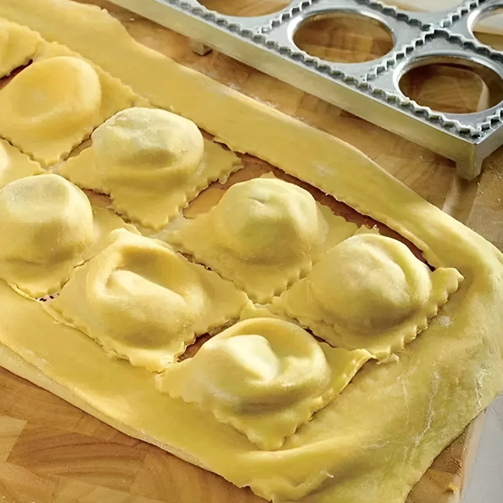 Dumpling Mold 12 Holes Ravioli - đánh giá và giá Home Cooking Help